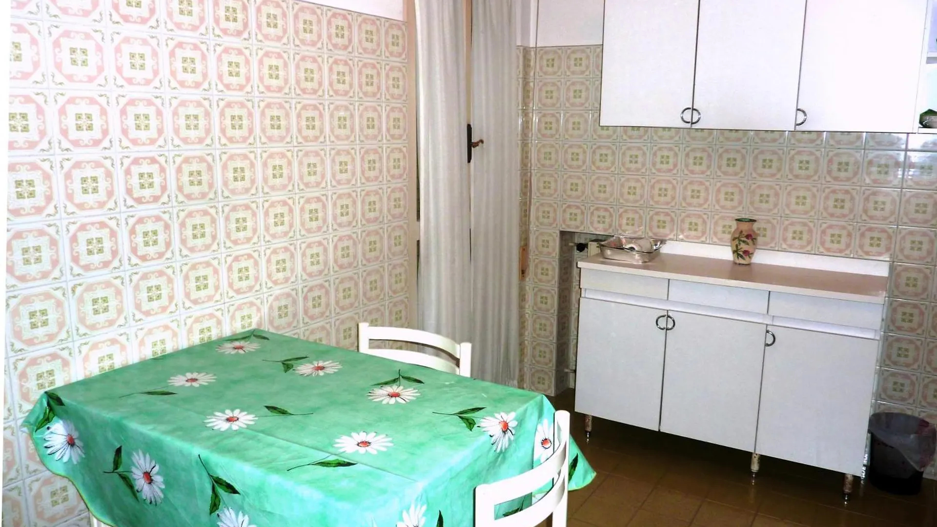 Apartamento Trilocale Con Posto Auto Privato A 5 Minuti A Piedi Dalla Spiaggia Rapallo